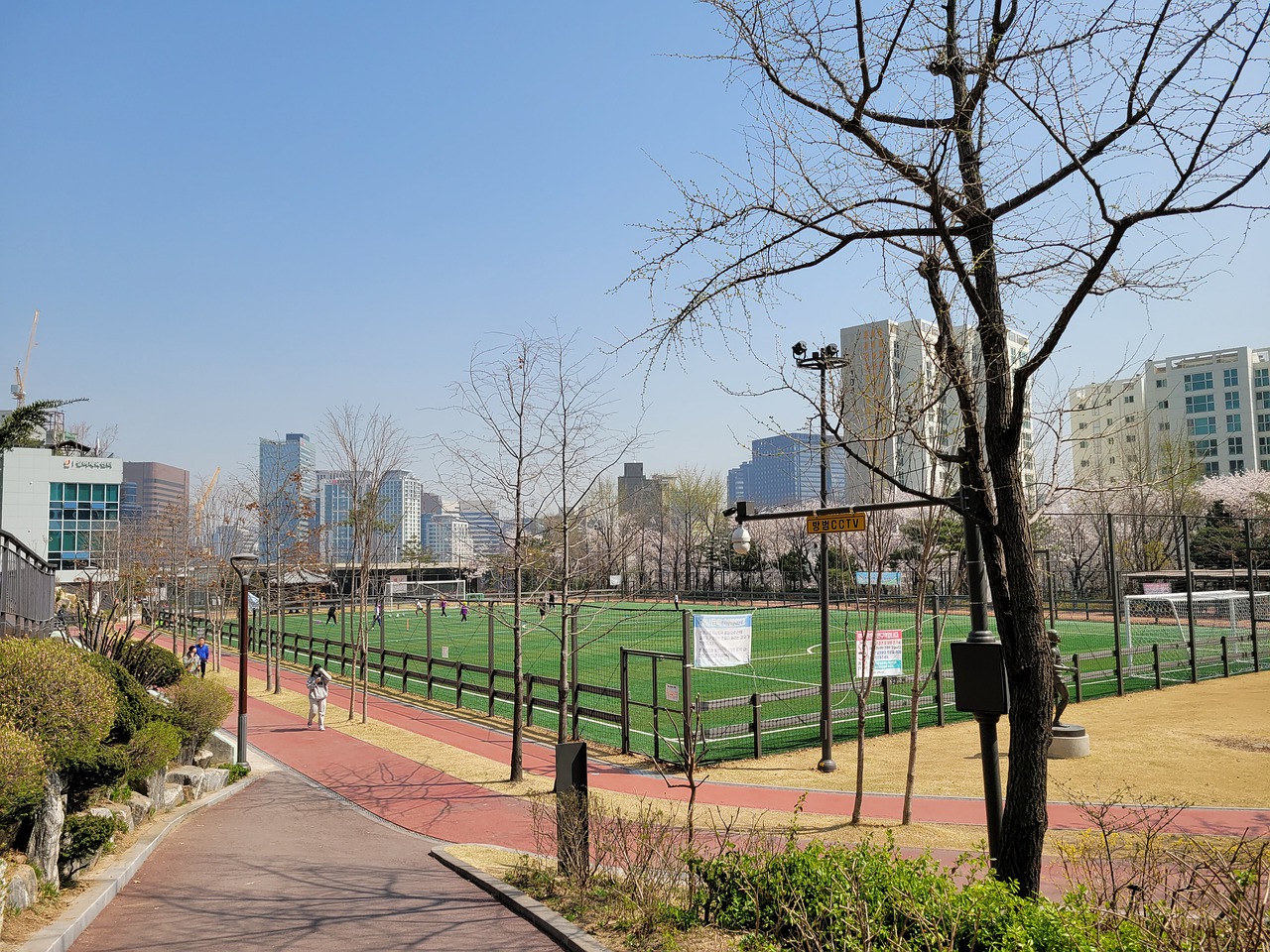 他接到队友 他接到队友