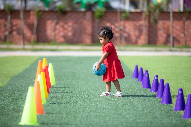 葡萄牙1-2克罗地亚C罗替补未出场 C罗莫德里奇赛后开心寒暄.