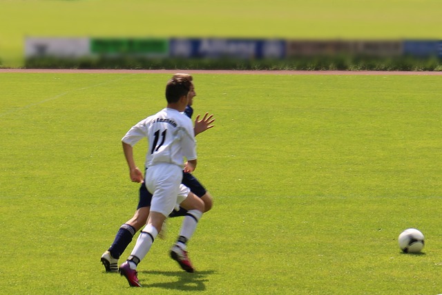 林良铭：中场休息教练让我们放开踢 没什么可输的.