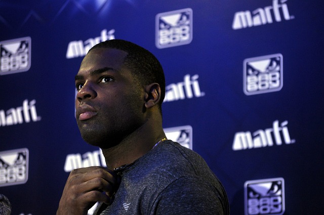 尼克斯签下前快船锋线老将塔克，能否重振昔日辉煌？.