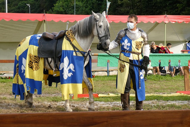 又又又，伤了？！切尔西队长詹姆斯腿筋再次受伤，预计4周后回归.